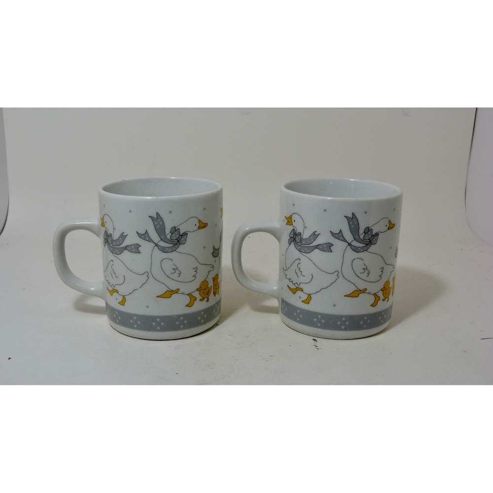 Vintage Goose and Goslings Ceramic Coffee Mug Set of 2 White Grey Blue Bows